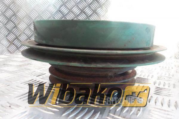 Volvo Vibration damper + pulley Volvo D5D EBE2 04198492/ Outros componentes