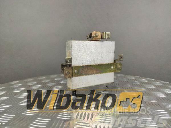 ZF Gearbox controller ZF 6003054071 EST-17T 000758 Outros componentes