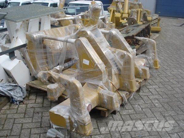 CAT 140M/160M Ripper Construção - Outros