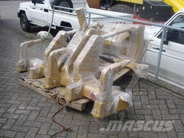 CAT 140M/160M Ripper Construção - Outros