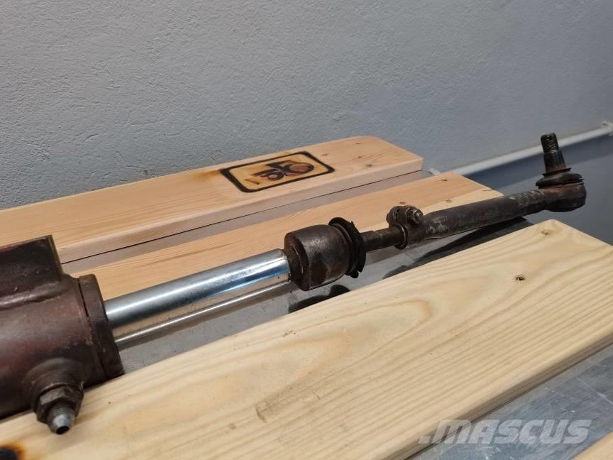 Massey Ferguson 3060 {hydraulic cylinder Lanças e braços dippers