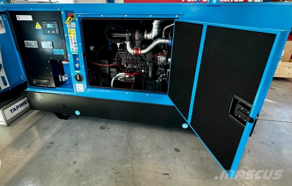 Iveco FPT 100 kVA dieselaggregaatti kotelossa Geradores Diesel