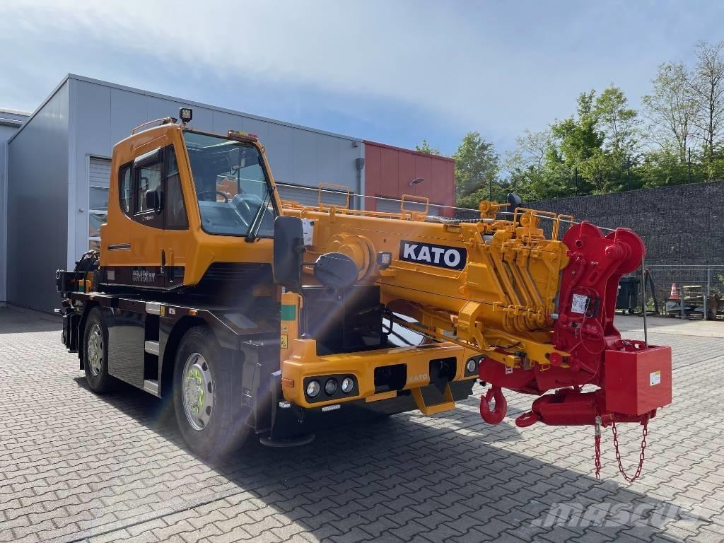 Kato CR-130Rv Citykran Gruas Todo terreno