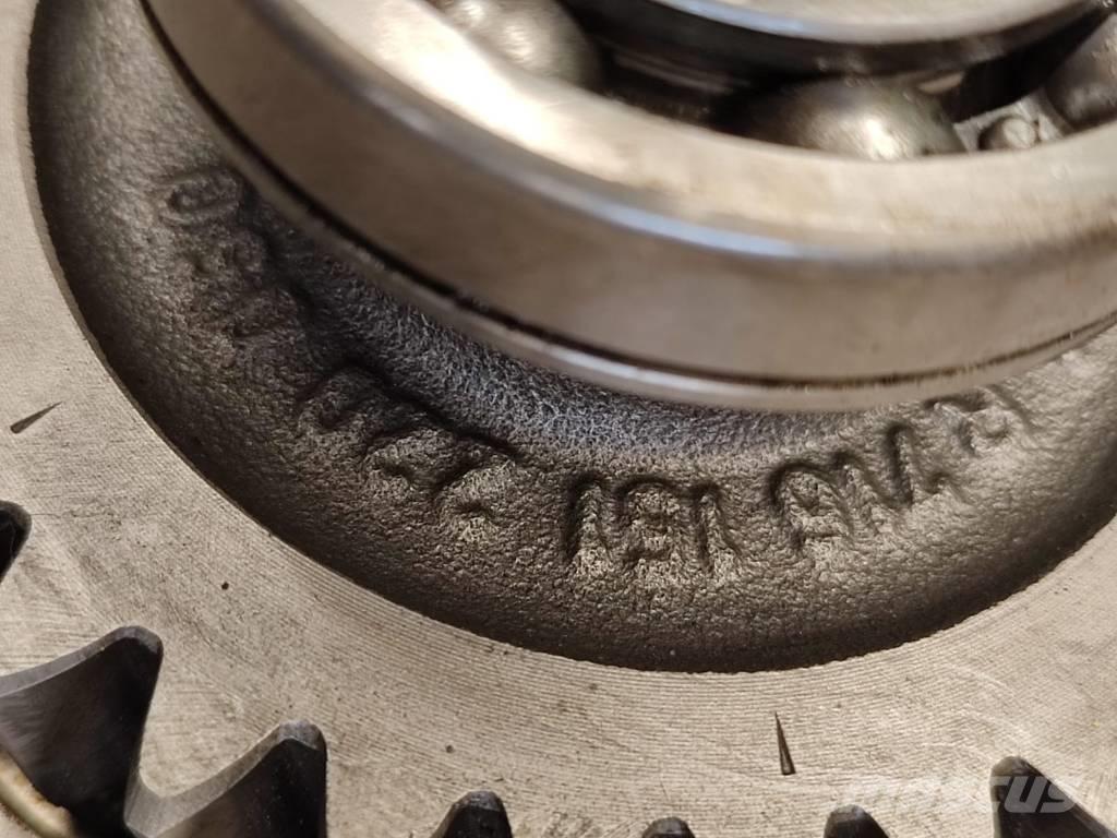 Fendt PTO planetary gear basket R716151220150 820 VARI Transmissão