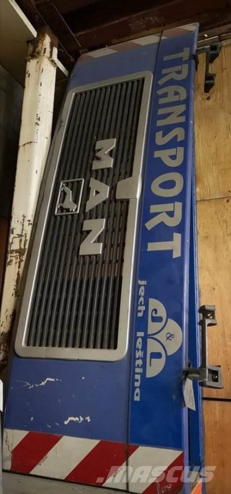 MAN M2000 KAPOTA 81.61110.0015 Transportes - Outros