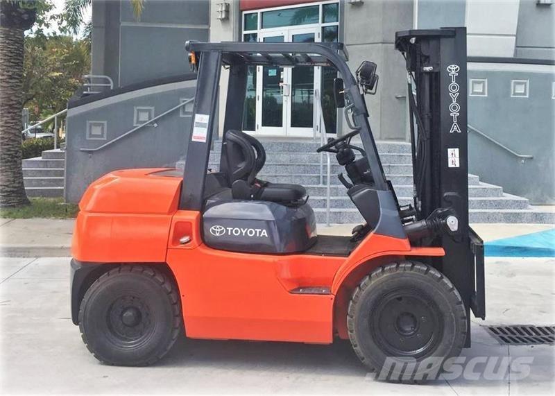 Toyota 7FDU45 Empilhadores - Outros