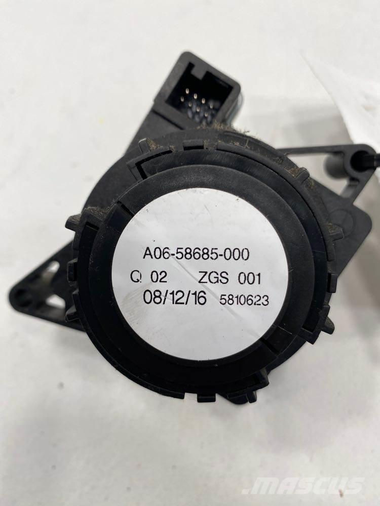 Freightliner Cascadia Electrónica