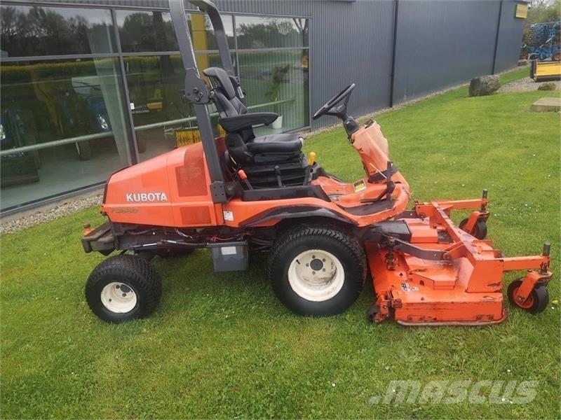 Kubota F2880 Corta-Relvas Riders