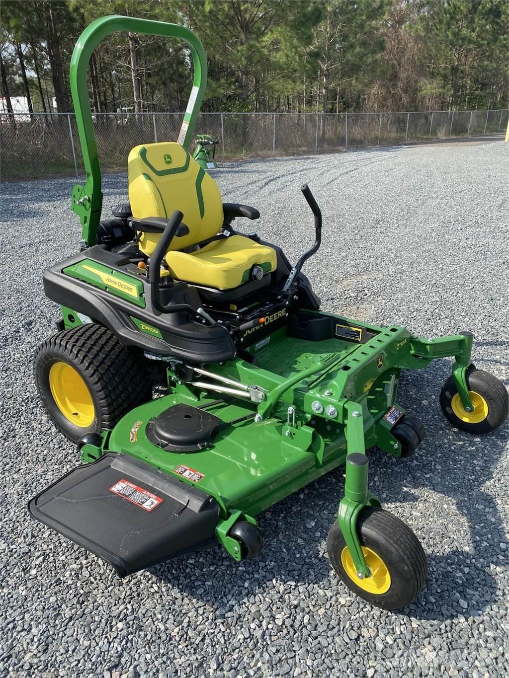 John Deere Z960M Corta-Relvas Zero turn