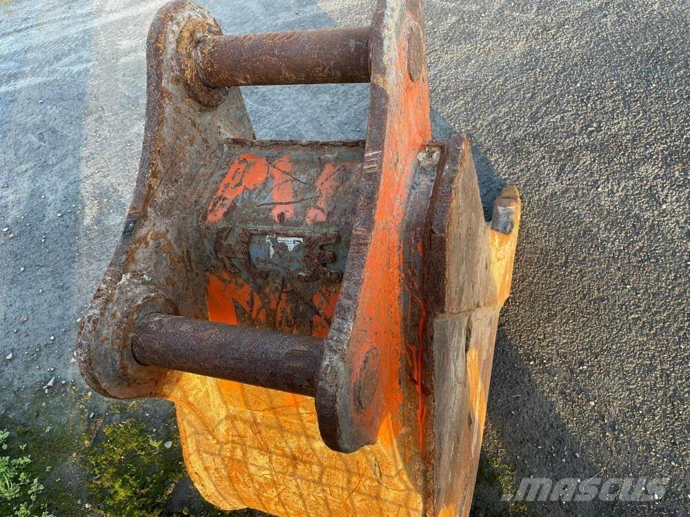 Hill 20ton 2ft digging bucket 80mm pins Baldes