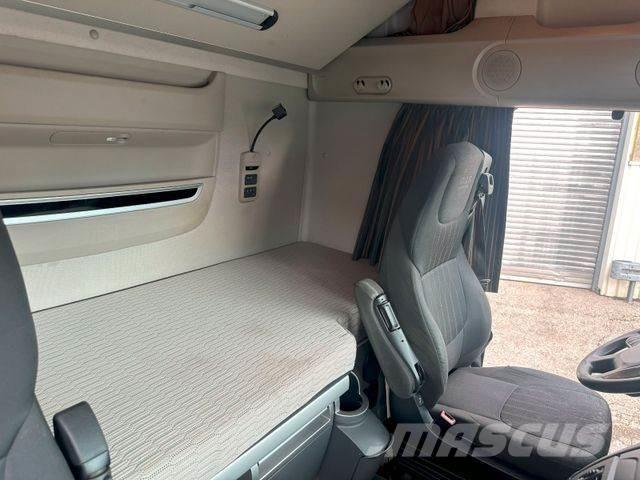 DAF XF480FT SUPER SPACE CAP FULL DAF SERVICE HISTORY Tractores (camiões)