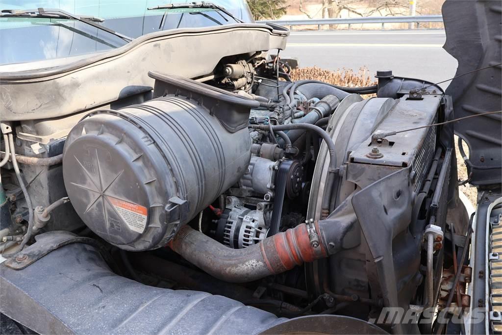 International 4300 Outras gruas