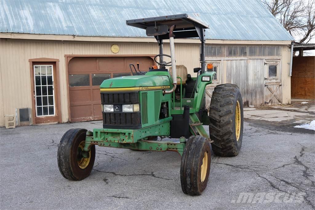 John Deere 6200 Tratores Agrícolas usados