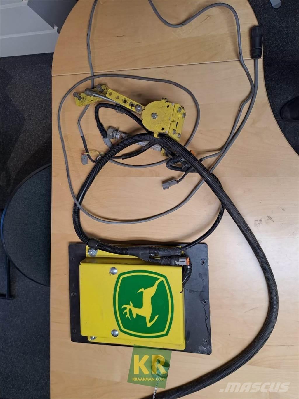 John Deere iSteer hardware GPS