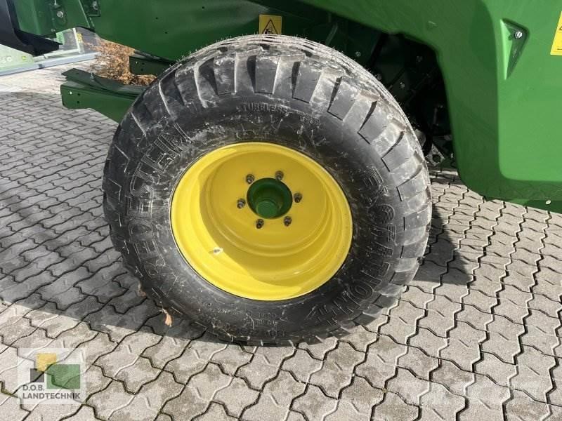 John Deere V461M Enfardadeira de rolos