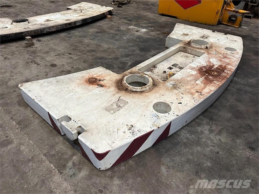 Faun ATF 50-3 counterweight 2 ton Peças e equipamento de gruas