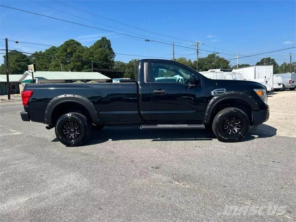 Nissan Titan XD Construção - Outros