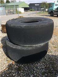 Michelin Recamax 23.5R25 smooth tyre
