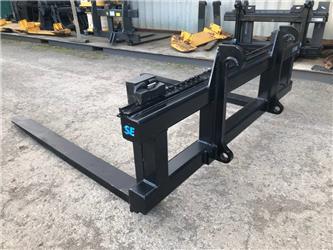  SE / Volvo 11 ton Container pallet forks