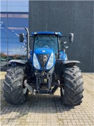 New Holland T7.220 PC CLASIC