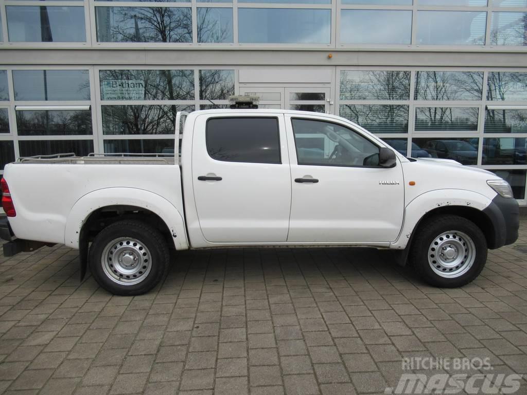 Toyota Hilux Double Cab 3.0D-4D 106KW 4x4 EURO5 Veículos cross country