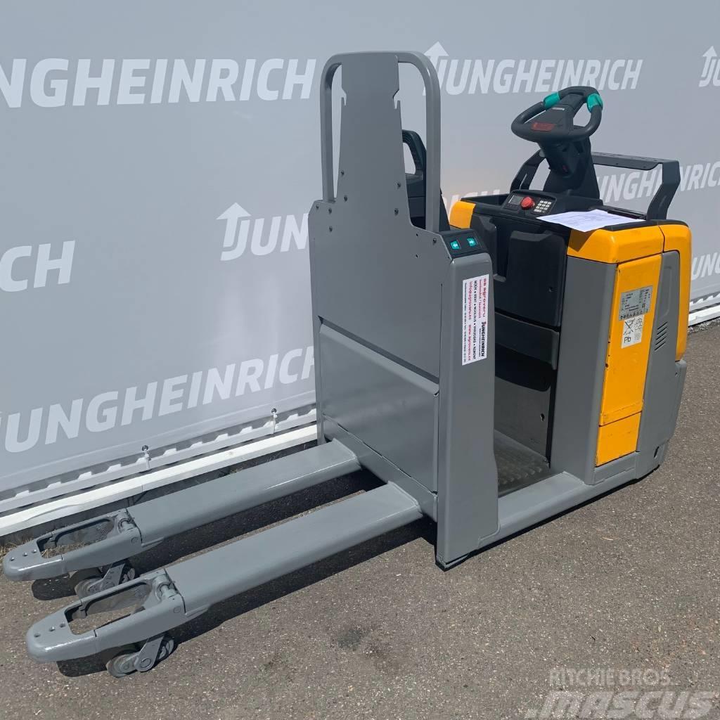 Jungheinrich ECE 220 Preparadoras de encomendas de baixa elevação