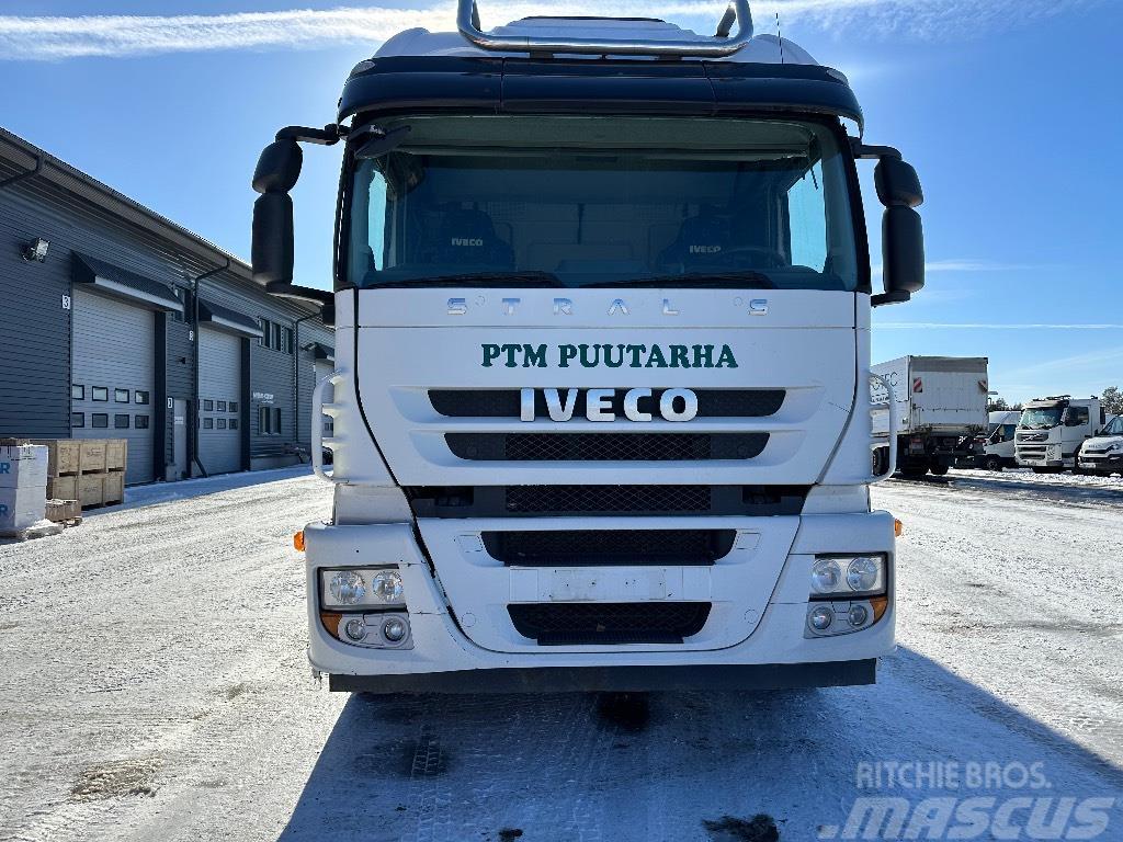 Iveco Stralis AT 310 4x2 Camiões de caixa fechada