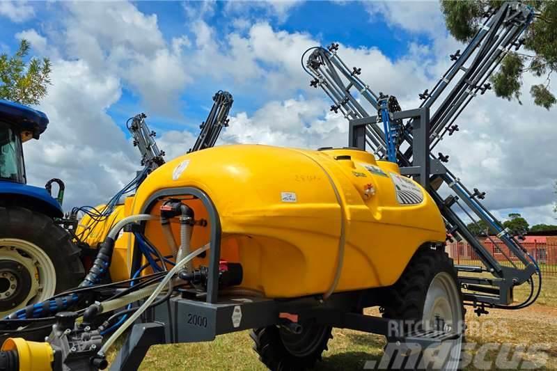  VIRAKS Viraks 2000lt Hydraulic boomspray 15m boom Unidades/ Máquinas de processamento e armazenamento de colheitas - Outros