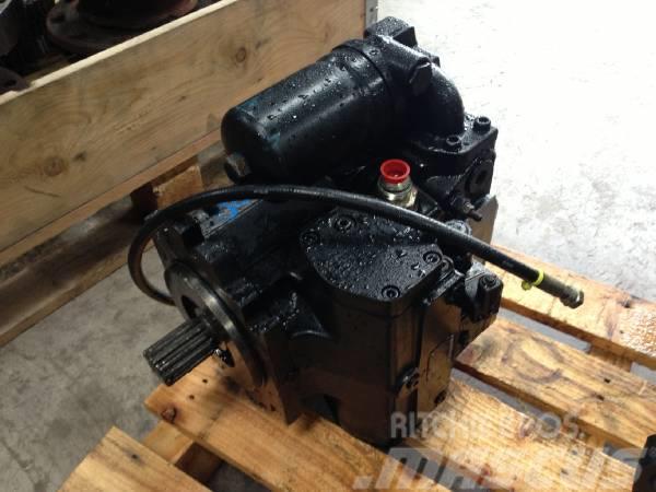 John Deere 1470D Trans pump F062534 Hidráulica