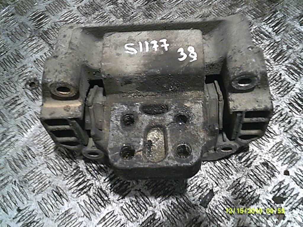 Scania 1177 G440, engine cushion Motores