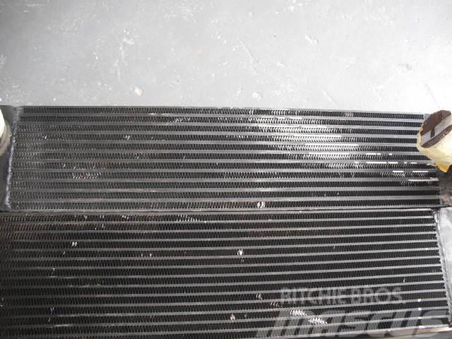 Komatsu D51  3x radiators Dozers - Tratores rastos