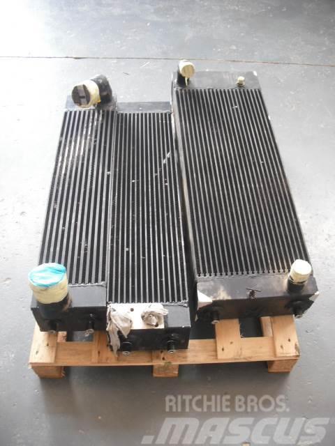 Komatsu D51  3x radiators Dozers - Tratores rastos