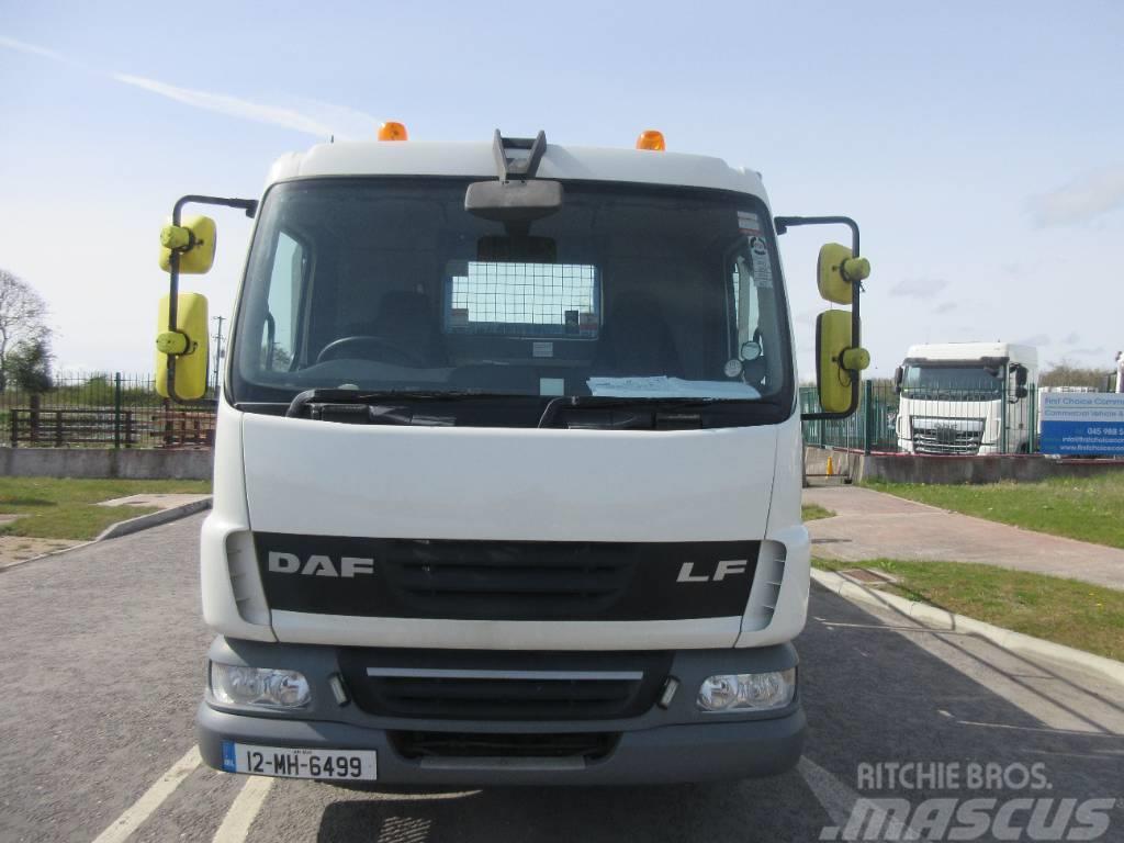 DAF 45.210 ATI Camiões de guincho/estrado