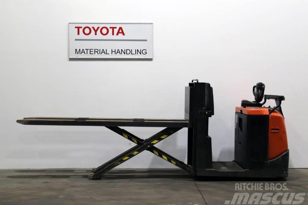 Toyota OSE200X Preparadoras de encomendas de baixa elevação