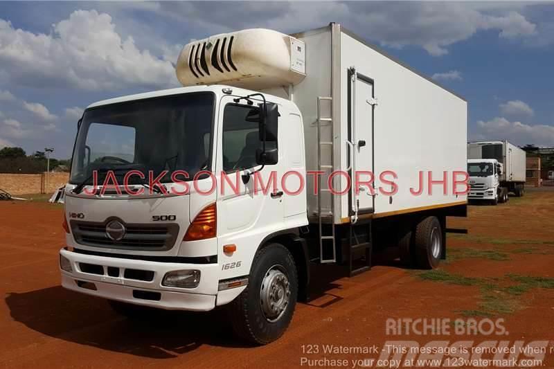 Hino 500,1626, WITH INSULATED BODY AND MT450 UNIT Outros Camiões