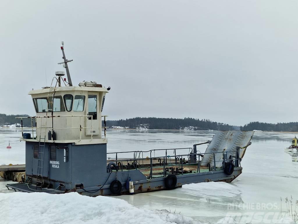  Transport vessel 11,9x4x1m Batelões / barcaças e pontões