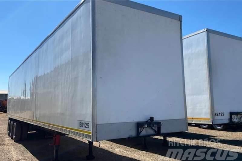Henred 2 axle Closed Volume Body Trailer Outros Reboques