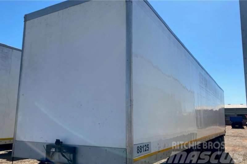 Henred 2 axle Closed Volume Body Trailer Outros Reboques