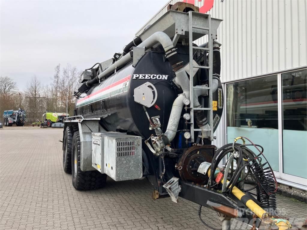 Peecon EUR-200 mit Turbokranarm (Kaweco) Camiões-cisterna de lamas