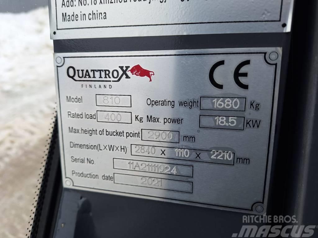  Quattrox 810 KAUHA+PIIKIT Mini carregadoras