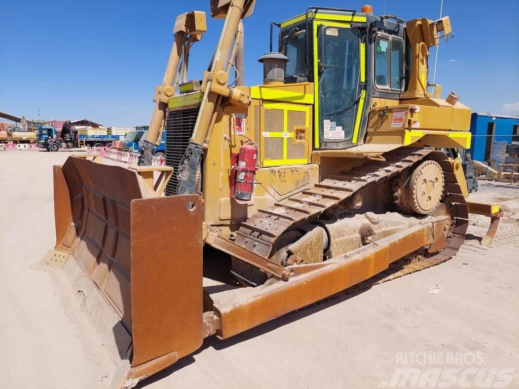 CAT D6T 4 units, 2012, 2014 & 2015 with Ripper Dozers - Tratores rastos