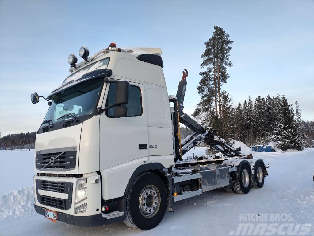 Volvo FH540 6x4 multilift koukkulaite Camiões Ampliroll