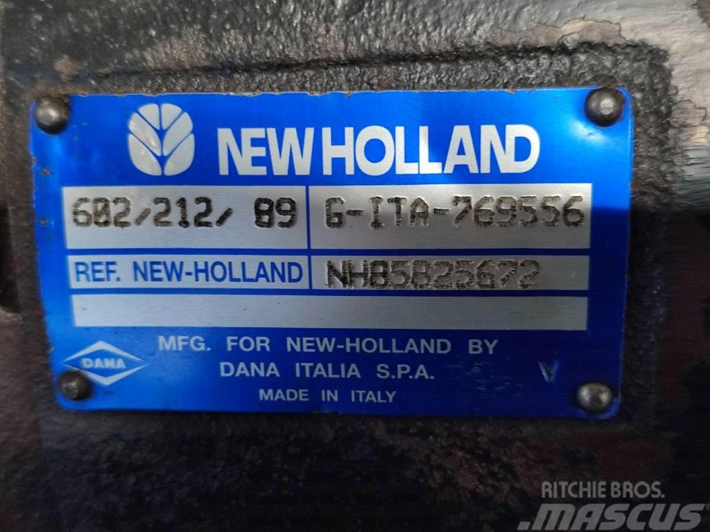New Holland NEW HOLLAND LM 435 steering assist cylinder Chassis e suspensões