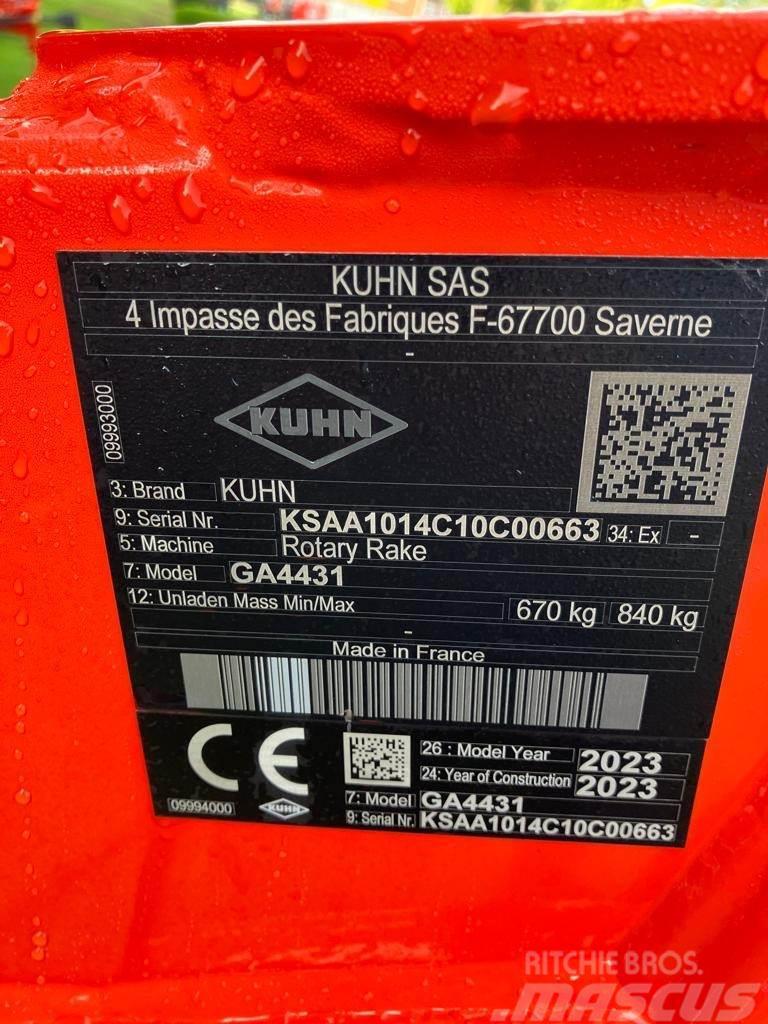 Kuhn GA 4431 Encordoadores de Feno