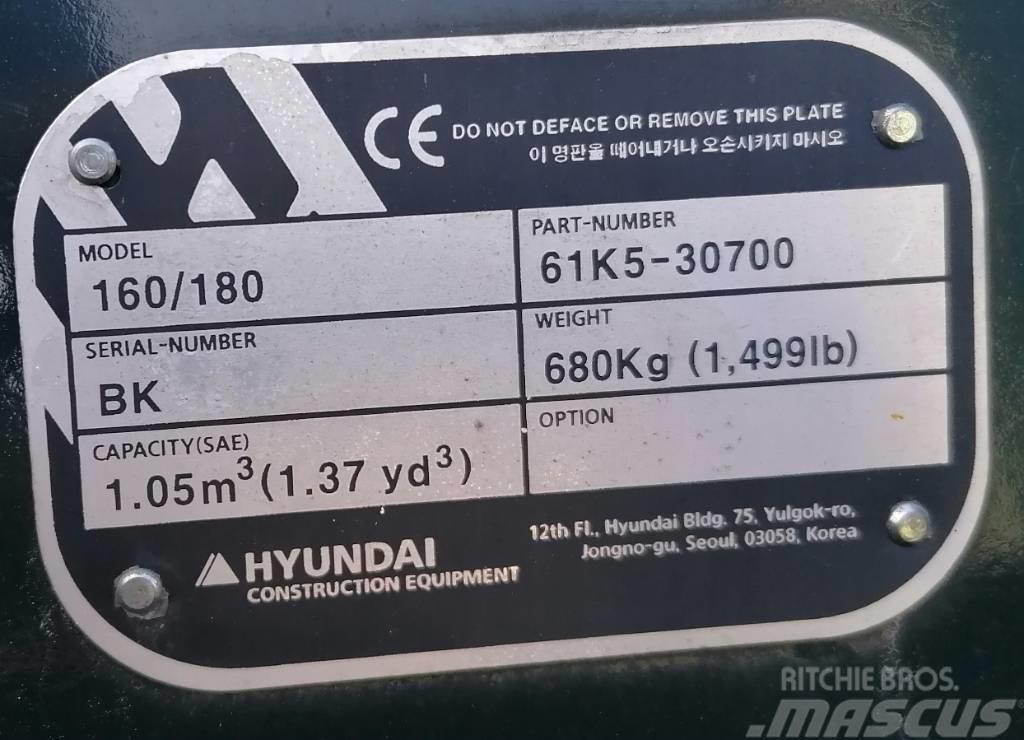 Hyundai 1.05m3_HX180 Baldes