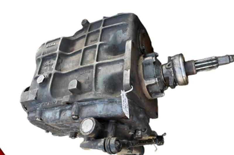 Tata LPT 713 G40 Used Gearbox Outros Camiões