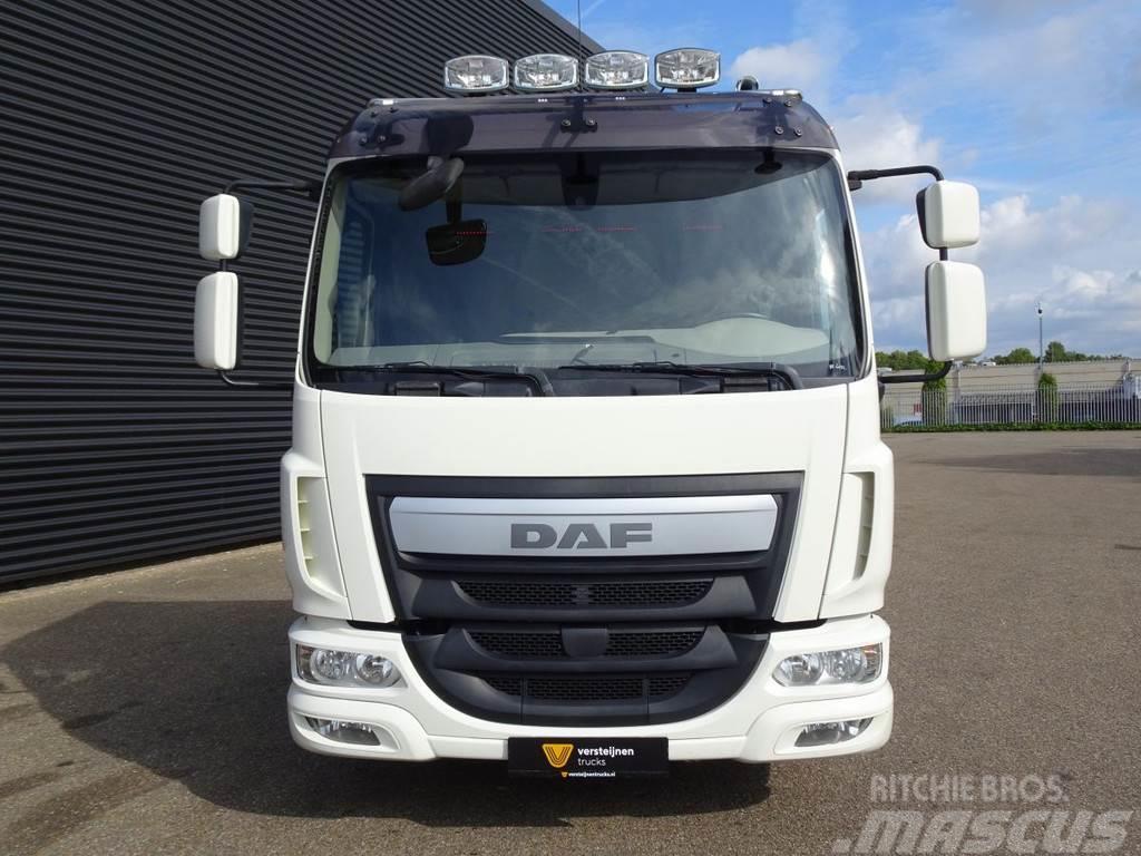 DAF LF 210 EURO 6 / OPRIJ WAGEN / MACHINE TRANSPORT Camiões de Transporte Auto