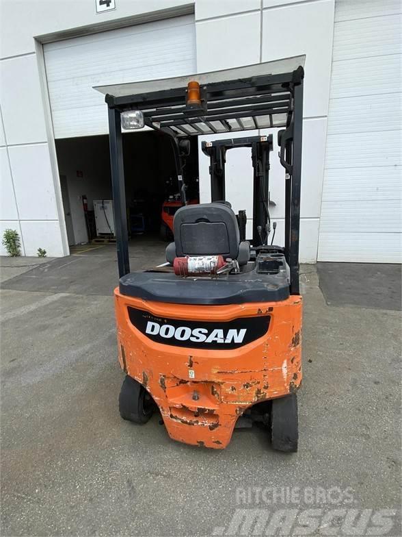 Doosan B25X-7 Empilhadores Diesel
