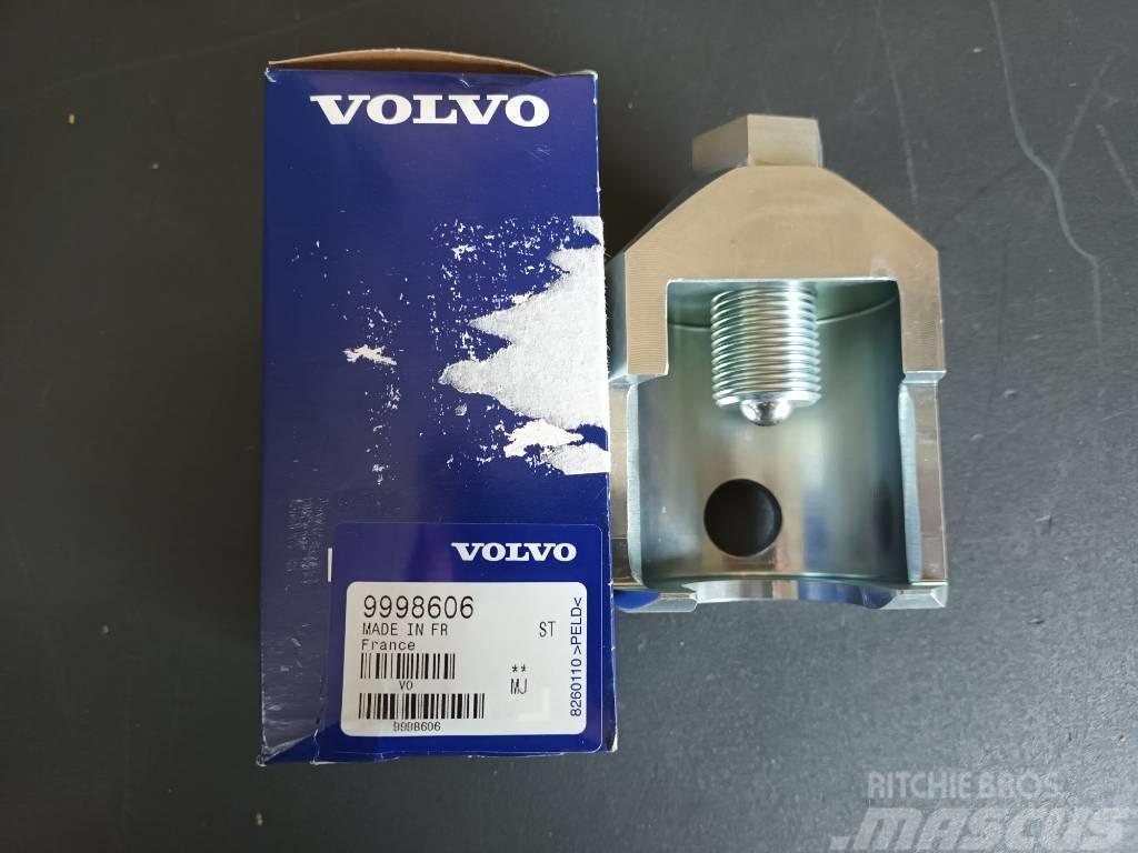 Volvo PULLER 9998606 Motores