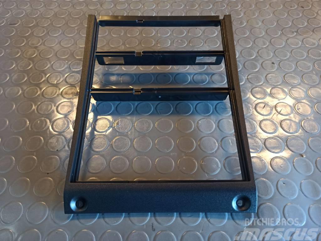 Scania MOUNTING PANEL 1425835 Outros componentes